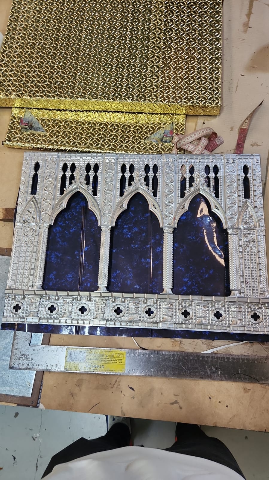 Tabernacle — Gothic arch panel with lapis